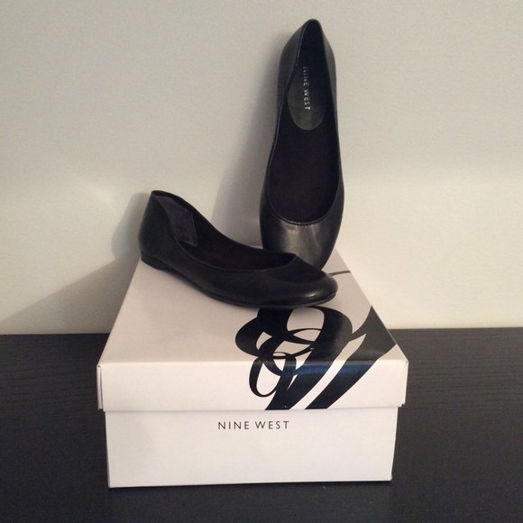 Nine West Flat Ballerina Patent Leather Black